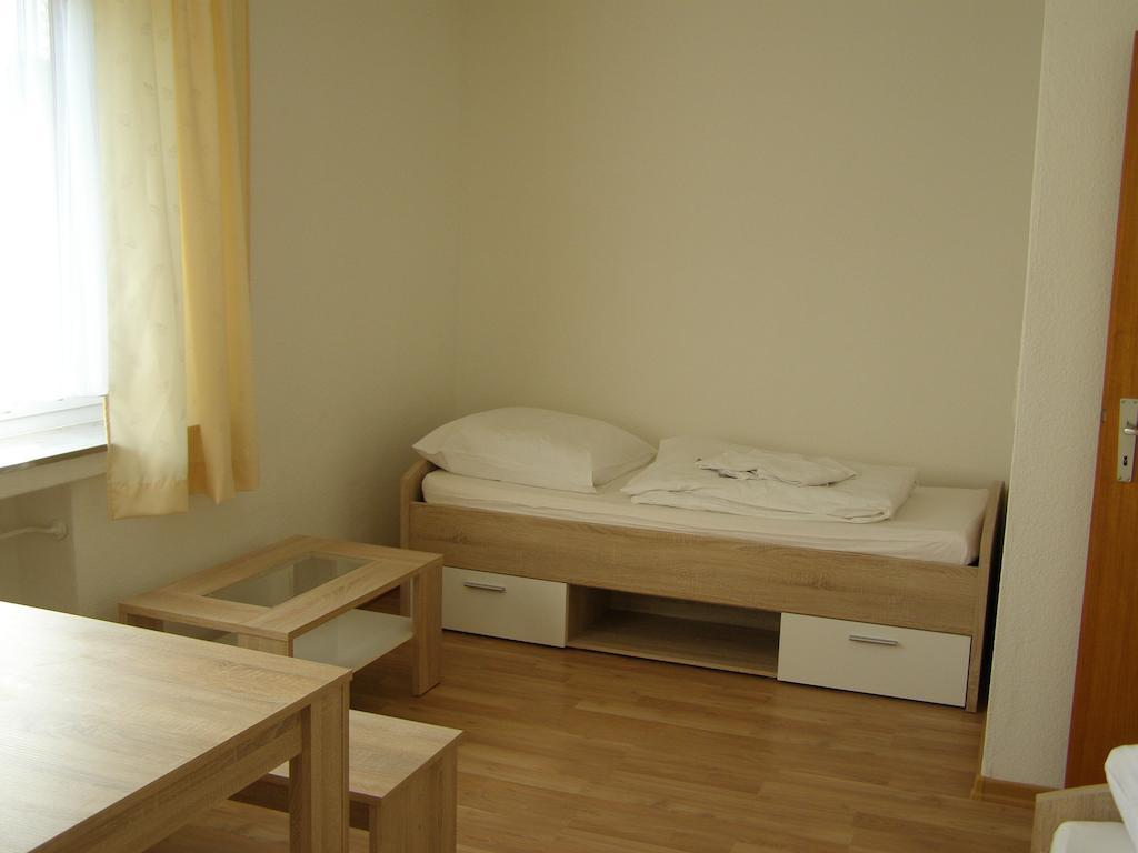 Hotel Alt Vinnhorst هانوفر الغرفة الصورة